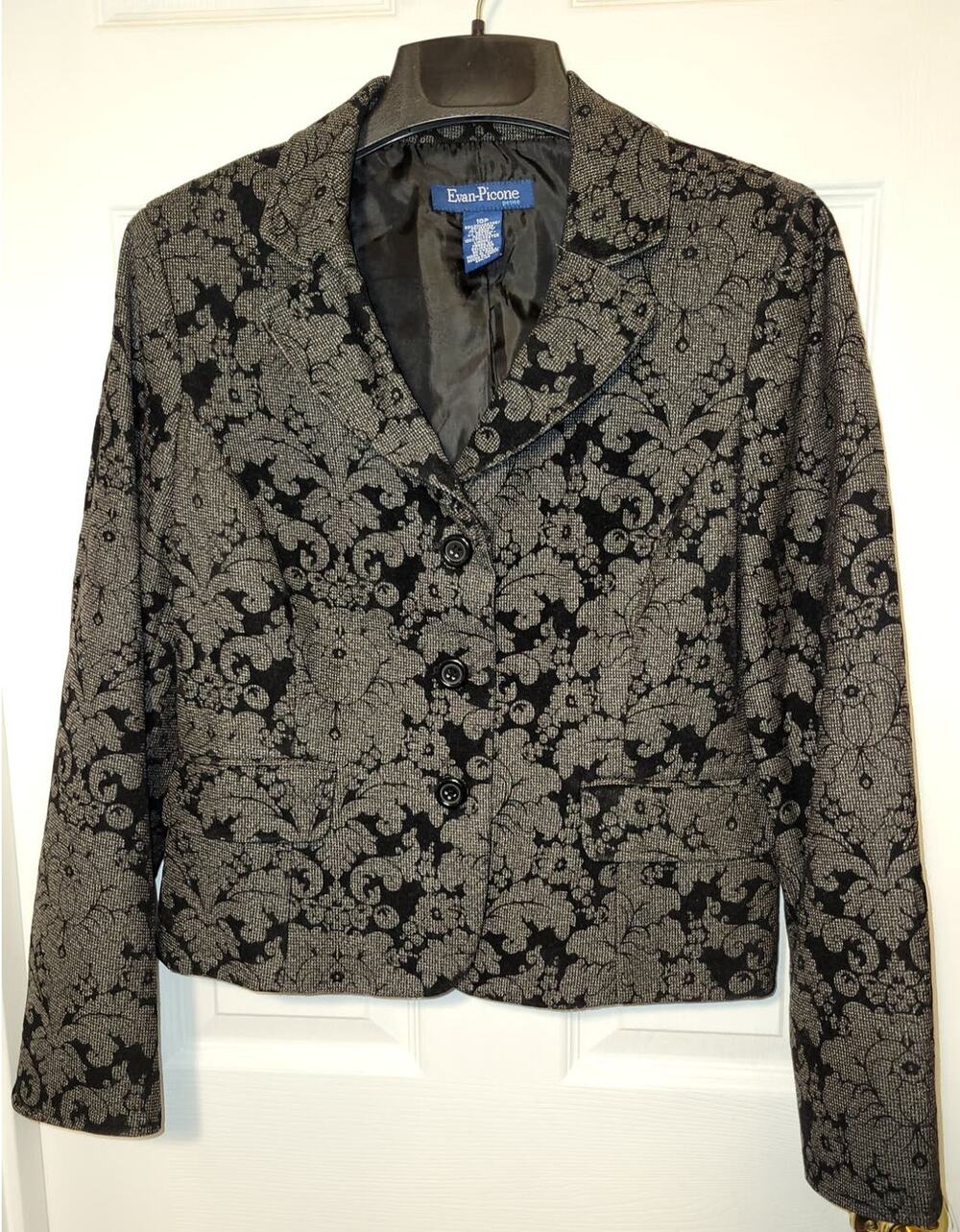Evan-Picone Floral Flocked Blazer Jacket Black Gray Sz. 10 Petite Tailored